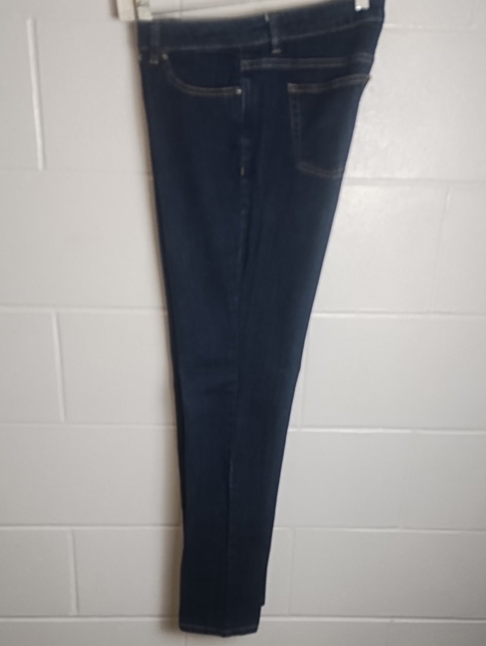 Liz Claiborne Classic Fit Straight Leg Dark Blue Wash Stretch Midrise Size 8